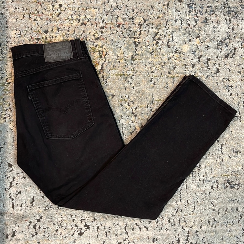 Black Levi’s 513 Boot Cut